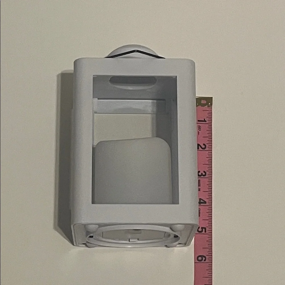 Decorative LED Flame-less Lantern with Remote
